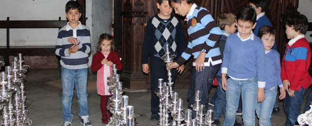 Sábado 5 de marzo. 12:30h. Montaje de la candelería del paso de Nuestra Señora de los Dolores con especial invitación […]