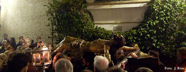 Via Crucis y Besapiés Stmo Cristo de las Misericordias. Foto: javier rizo