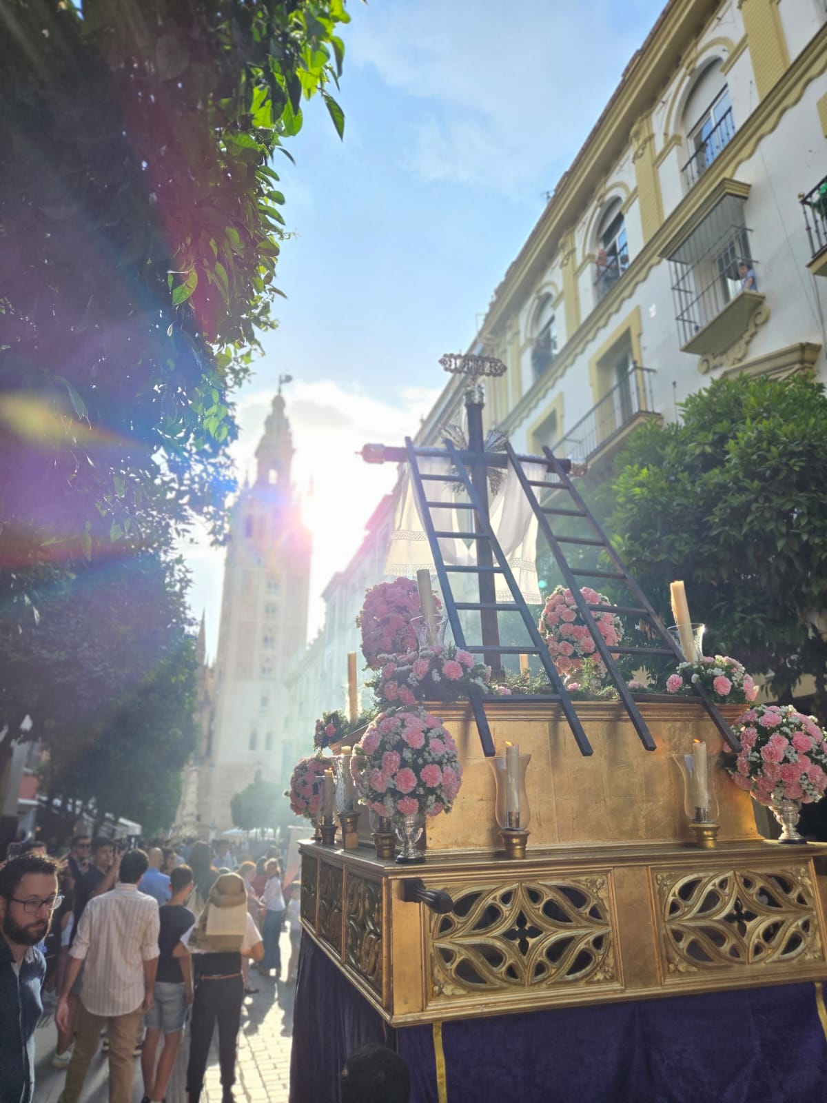 Cruz de Mayo hermandad de Santa Cruz 2025